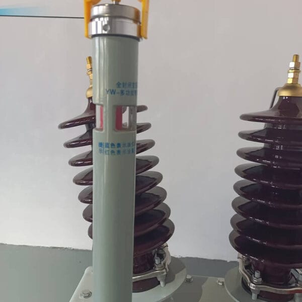 3 phase power transformer (110)