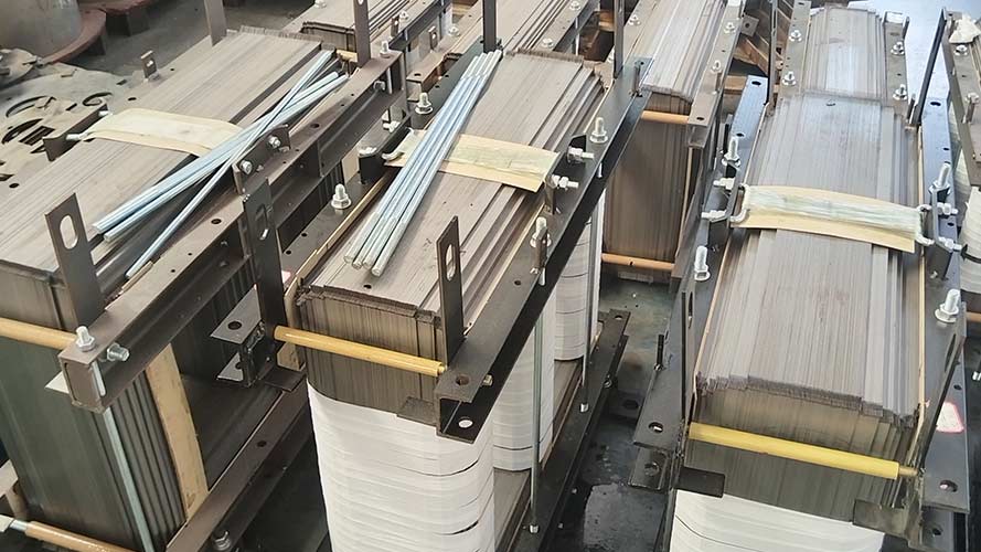 what-is-inside-a-power-transformer-7
